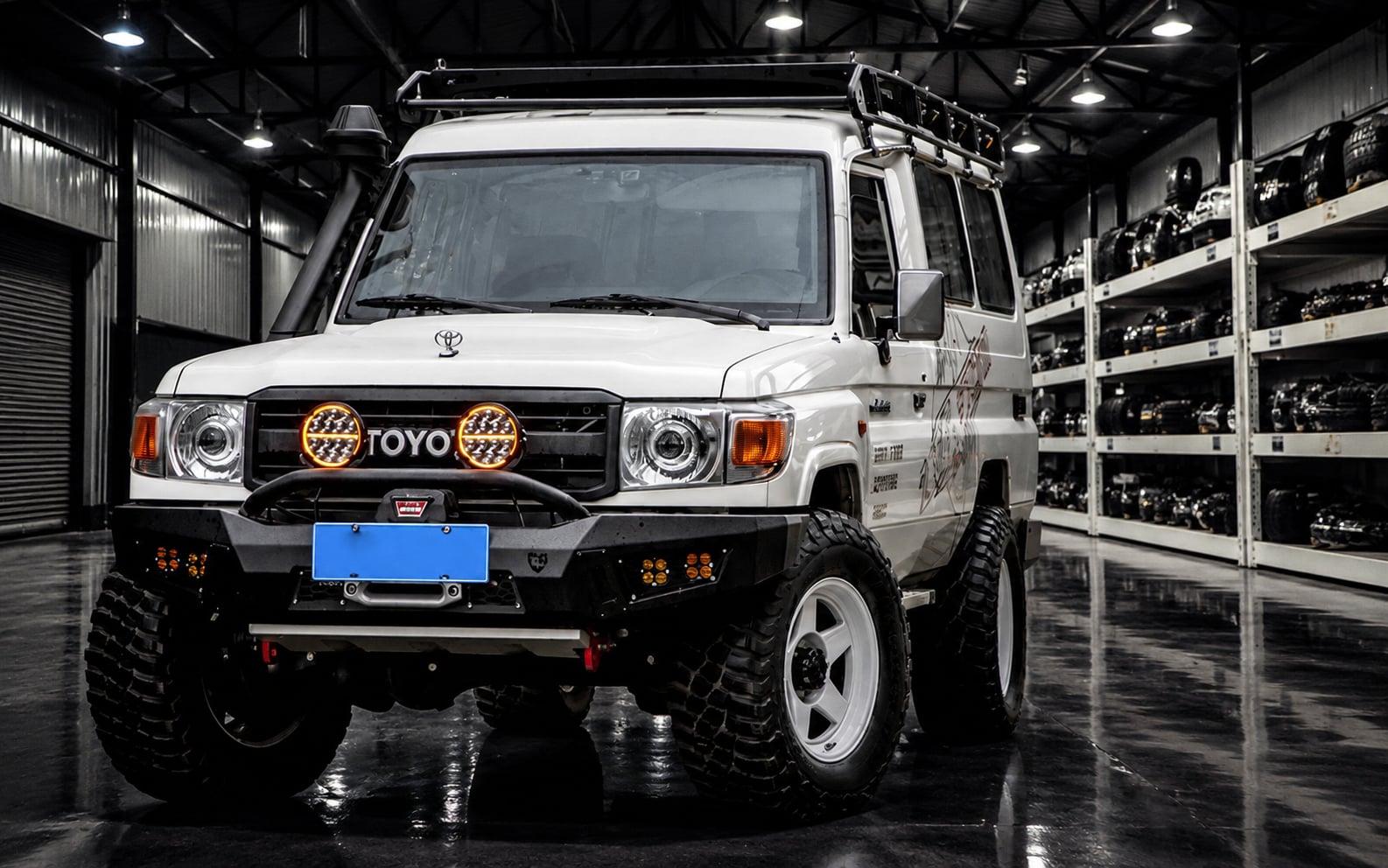 Toyota LC78 Front Bumper — Protection & Armor